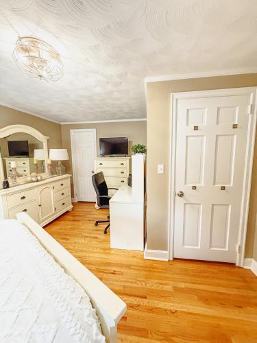 The Allard Getaway in Rocky Hill (CT)