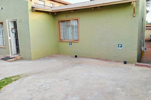 Exterior view, Budget Stays at Olivia Pines Guesthouse in Krugersdorp