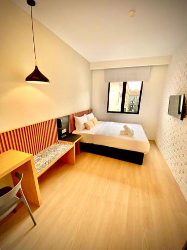room detail thumbnail 0