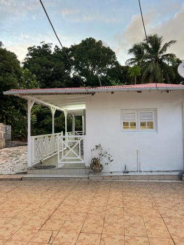 Logement à trois rivières à 5min de l embarcadère (Logement a trois rivieres a 5min de l embarcadere) in Trois-Rivieres