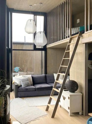 Relax In This Cozy Family Cabin
