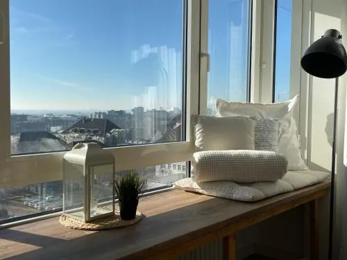 Yachtpanorama Weser und Yachthafenblick 1 Zi 7OG in Bremerhaven, Deutschland