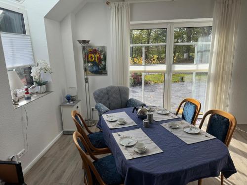 Iekārtas, 110qm Wohnung an Ostfrieslands Küste -barrierefrei (110qm Wohnung an Ostfrieslands Kuste -barrierefrei) in Neuschoo