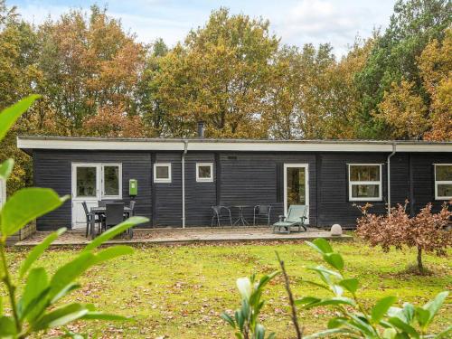  6 person holiday home in Ørsted-By Traum in Ørsted