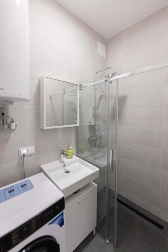 Stylish Design-Apartment - image 12