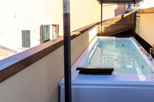 BolognaRoomscom - Frassinago Deluxe in Saragozza