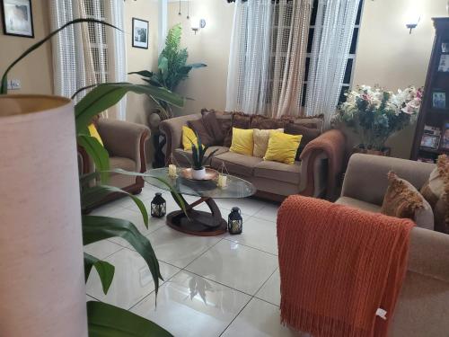 Ashmak apartment in Canefield