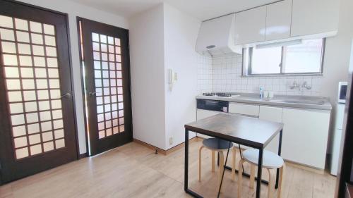 Shinjuku 2bed rooms sunny apart ment#2室1厅阳光公寓#高速无限制网路2#1