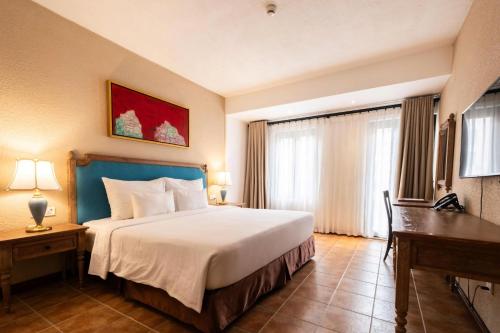 room detail thumbnail 0