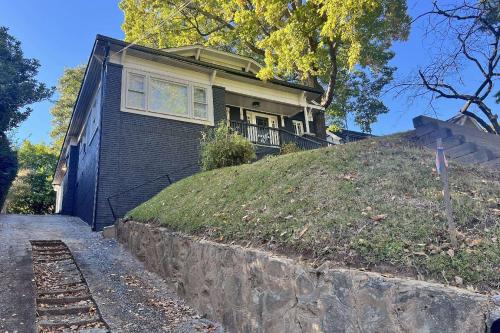 1266 Monroe Drive 1 in Morningside-Lenox Park