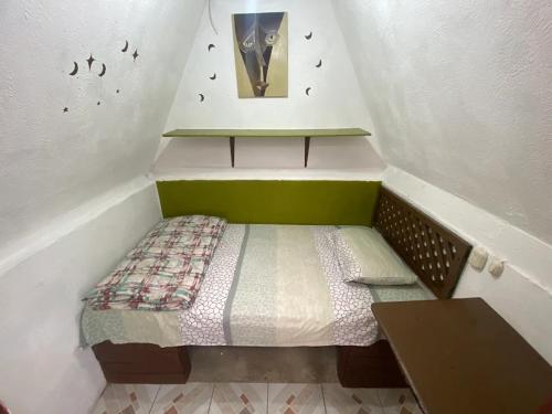 1 twin bed
