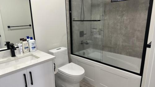 Metrotown area – khách sạn tại Renfrew-Collingwood