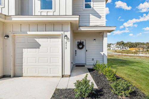 Létesítmények, Pool & Pickleball | Seaworld | Lackland in Castroville (TX)