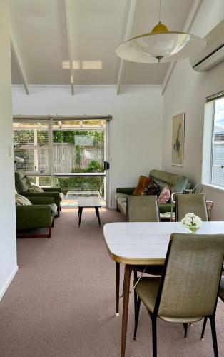 Mid century masterpiece by Bespoke Stays - image 4