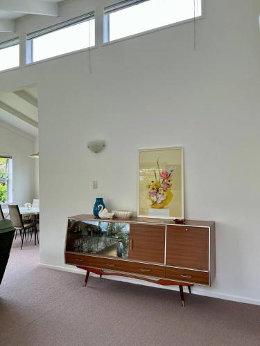 Mid century masterpiece by Bespoke Stays - image 3