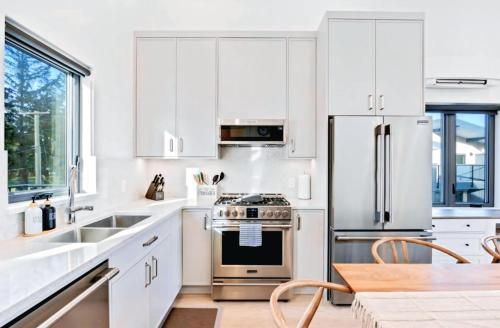 Küche, Family-Friendly Beachside Bliss in Campbell River (BC)