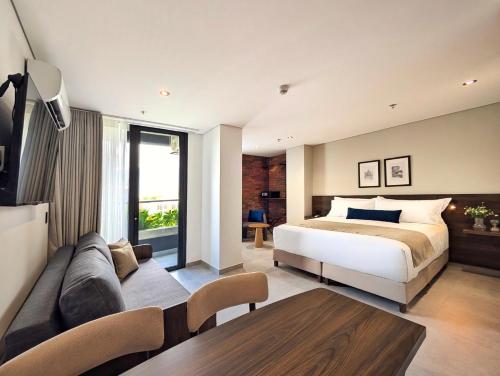 Laureles Selection Suites