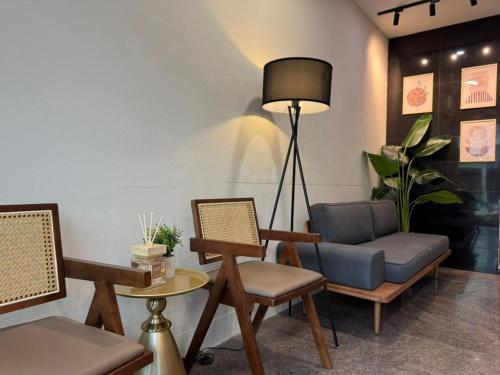 Facilities, Swing & Pillows - Johor Bahru in Tampoi