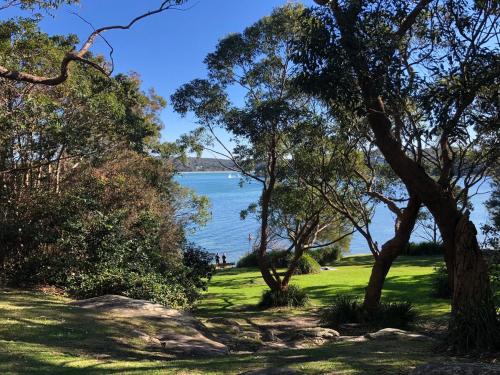 Cronulla courtyard unit, 10 mins walk to Beach & Bay in Cronulla