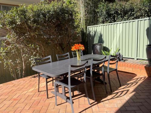 Cronulla courtyard unit, 10 mins walk to Beach & Bay in Cronulla