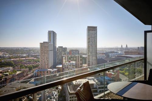 Meriton Suites Campbell Street Sydney - image 5