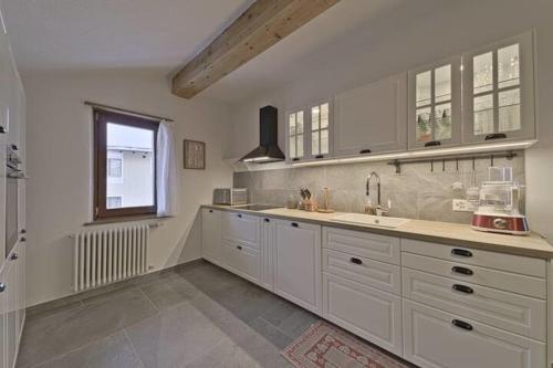 Attic Lake View with Free Parking in Silvaplana City Center