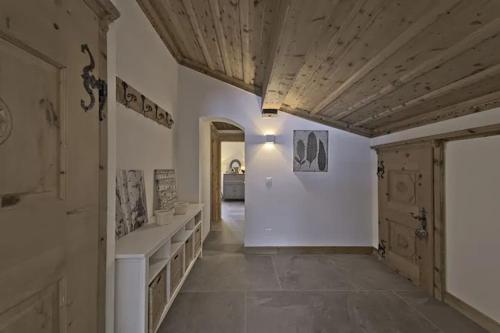 Attic Lake View with Free Parking in Silvaplana City Center