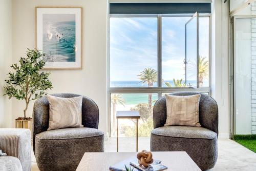 Camps Bay Seaside Beach View Apartment Palm Bay - image 7