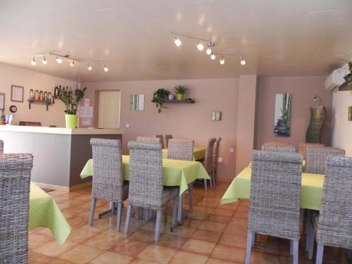 Hotel Les Pins - image 5
