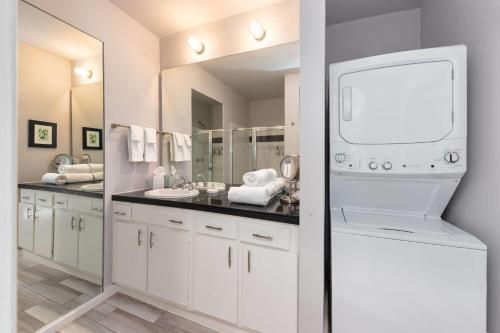 Sleeps 5