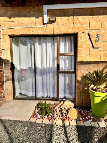 Janneman Se Leeuwyfie B&B in Odendalsrusas