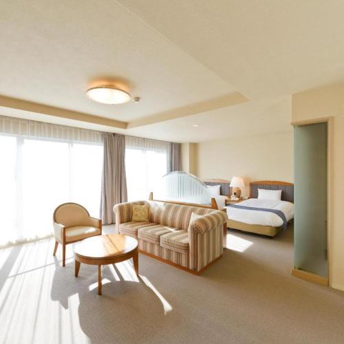 Villa Kitakaruizawa L-Wing