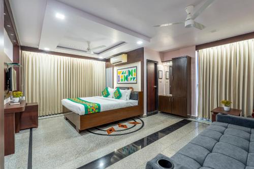 Treebo Marina Grand Vizag - 5 Min Drive From Railway Station & Bus Stand in Dwaraka Nagar