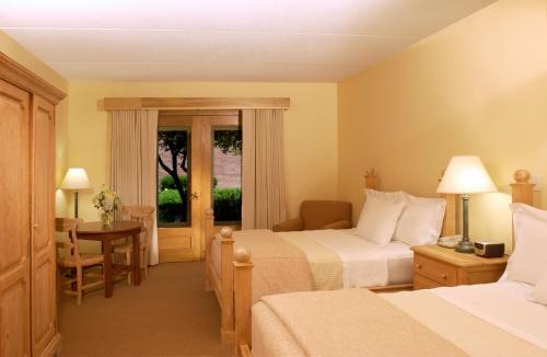 New Harmony Inn Resort and Conference Center - main image