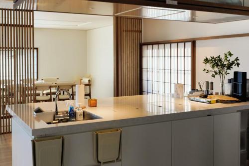 Poka Villa Matsushioen 松汐苑 熱海 in Izusan