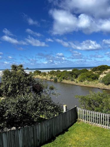 The perfect beach house vibe in Ocean View