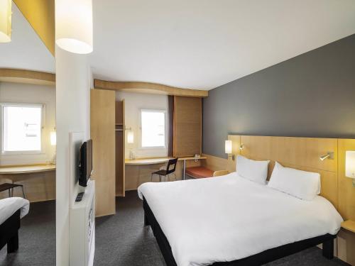 โรงแรมไอบิส ปราฮา โอลด์ทาวน์ (Ibis Praha Old Town Hotel) in ปราก