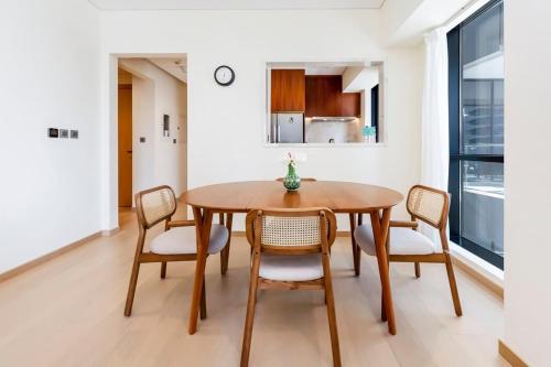 Urban 1BR Retreat RP Heights Near Dubai Mall - image 10