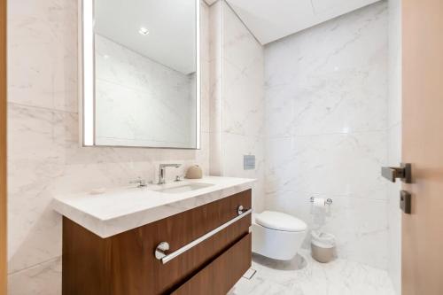 Urban 1BR Retreat RP Heights Near Dubai Mall - image 4