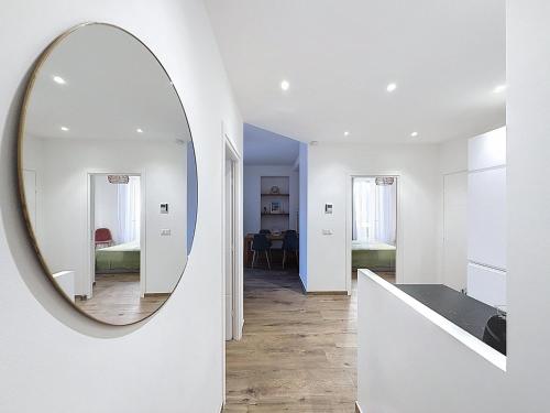 Entrance, Le Francis - Riquier Port de Nice near Mt Boron