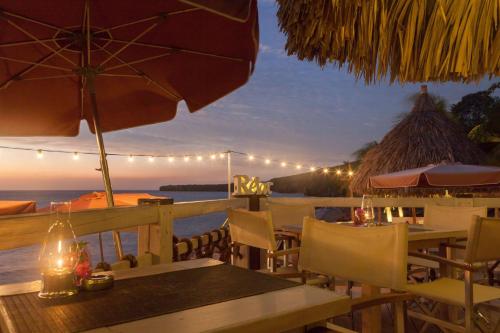 Coral Estate Luxury Apartment - Cape Marie 1406 in Willibrordus