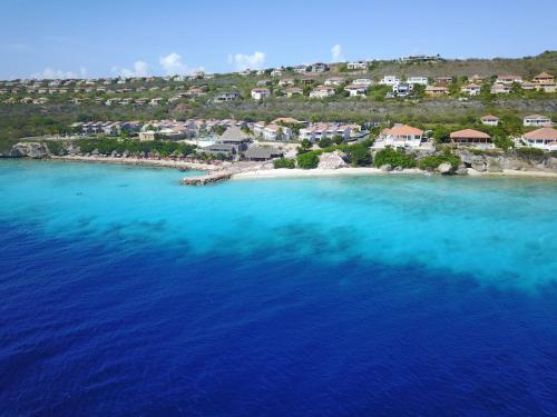 Coral Estate Luxury Apartment - Cape Marie 1406 in Willibrordus