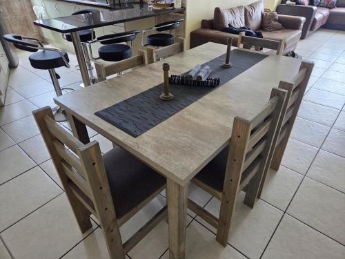 Instalaciones, Peacehaven Beachfront Property - Scottburgh KZN in Scottburgh