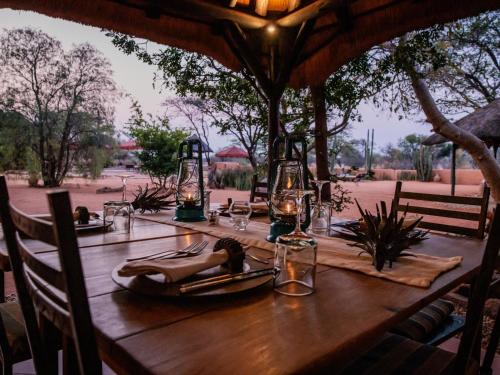 Létesítmények, Eningu Kalahari Lodge in Gobabis