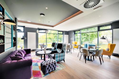 Bar/lounge, Premier Inn Berlin Airport in Airport Berlin-Schonefeld