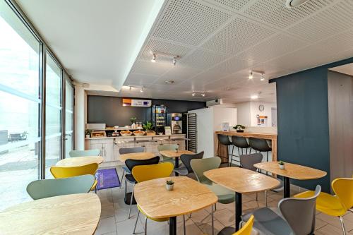 อาหารและเครื่องดื่ม, Montempo Apparthotel Paris-Velizy in เวลีซี วีลาคูเบร