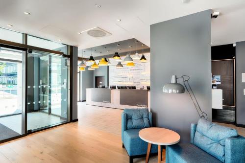 Lobby, Premier Inn Darmstadt City Centre in Darmstadt Suburbs