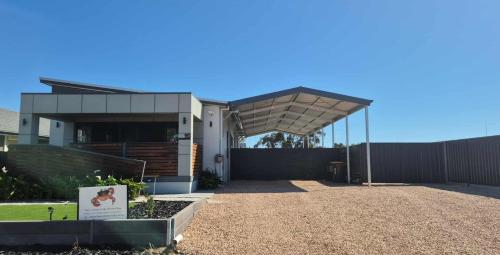 The Coastal Crab, Moonta Bay in Moonta Bay