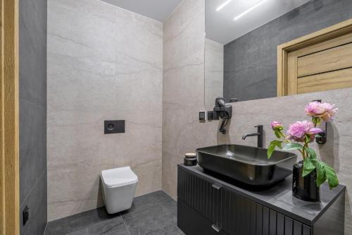 2 bedrooms, 3 beds