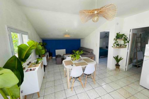 La petite maison du Loubat avec jardin in Saint-Jean-d'Angely